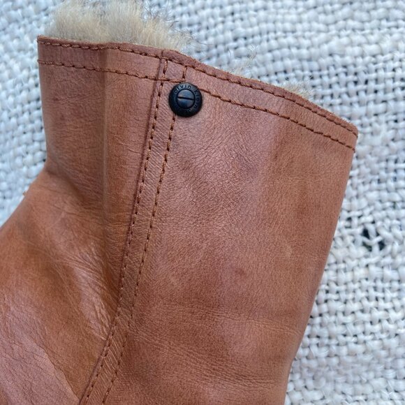 Calvin Klein Odelle Y2K tan leather faux fur lined wedge boots 9.5 - Picture 7 of 11